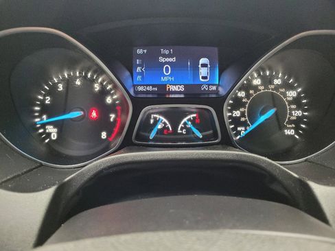 Used 2018 Ford Focus SE FWD image 23