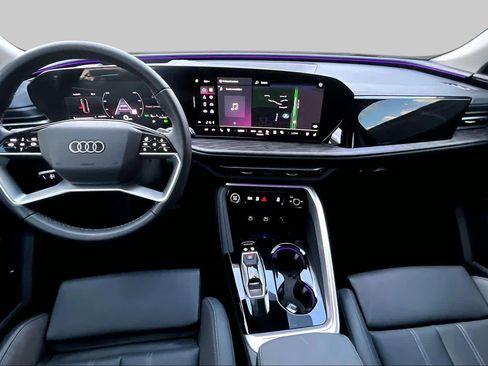 Used 2025 Audi Q5 Premium Plus w/ Premium Plus AWD/4WD image 15