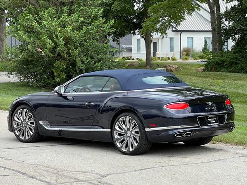 Used 2023 Bentley Continental GT Mulliner AWD/4WD image 3