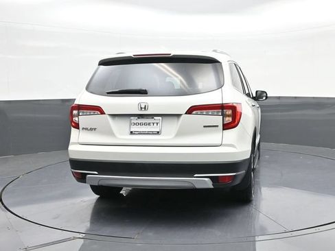 Used 2019 Honda Pilot Touring image 11