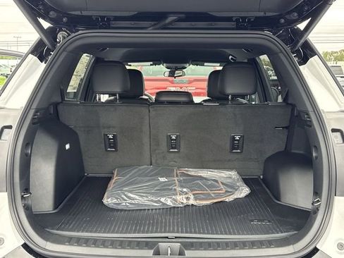 New 2026 GMC Terrain AT4 w/ LPO, Floor Liner Package AWD/4WD image 10