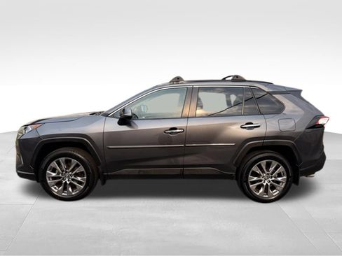 Used 2021 Toyota RAV4 Limited w/ Limited Grade Weather Package AWD/4WD image 11