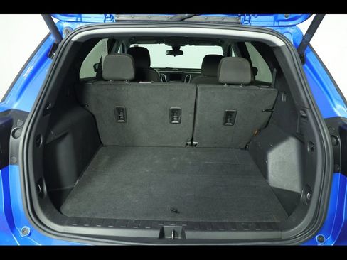 Used 2024 Chevrolet Equinox LT image 12