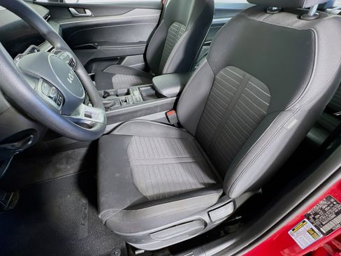 Used 2025 Kia K5 LXS image 3