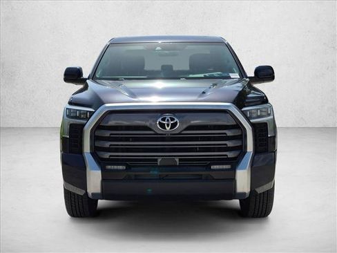Used 2024 Toyota Tundra Limited AWD/4WD image 2