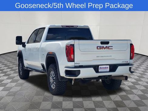 Used 2022 GMC Sierra 2500 AT4 w/ Gooseneck/5TH Wheel Package AWD/4WD image 4