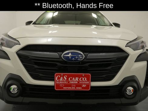 Used 2025 Subaru Outback Premium image 3