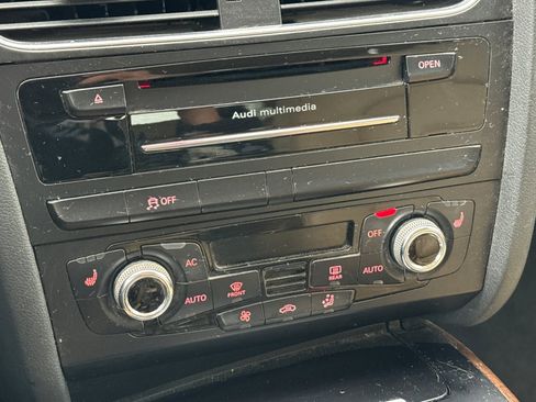 Used 2013 Audi A4 Premium Plus w/ Premium Plus Pkg image 30