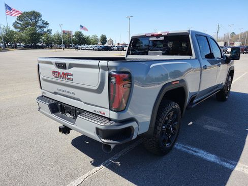 Certified 2025 GMC Sierra 2500 AT4 w/ AT4 Premium Plus Package image 3