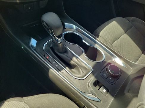 Certified 2023 Chevrolet Traverse LT image 31