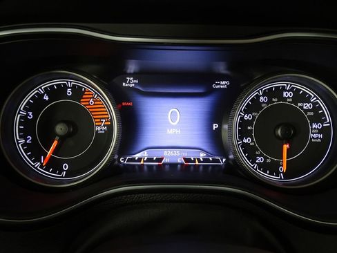 Used 2019 Jeep Cherokee Trailhawk w/ Comfort/Convenience Group image 29