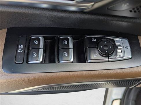 Used 2020 Kia Telluride SX w/ SX Prestige Package AWD/4WD image 10