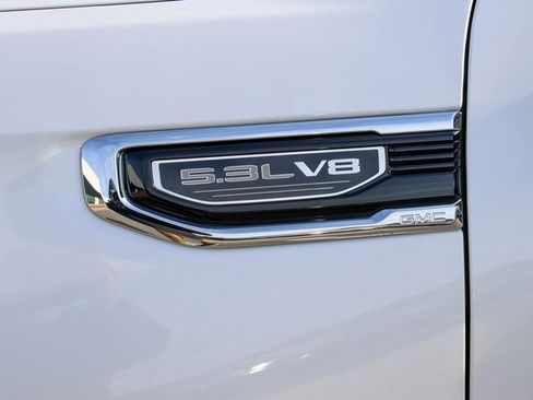 Used 2023 GMC Sierra 1500 SLT w/ SLT Premium Package image 8