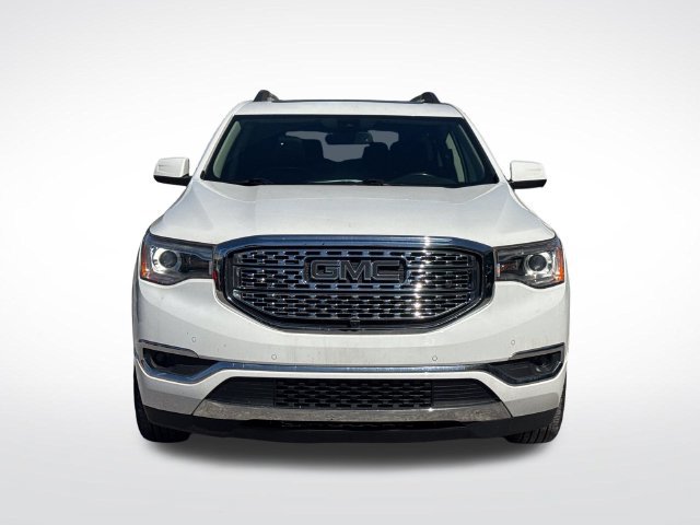 Used 2019 GMC Acadia Denali w/ Technology Package FWD image 10