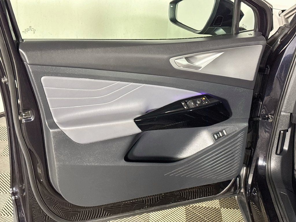 Used 2023 Volkswagen ID.4 Pro S RWD image 11