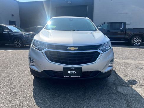 Used 2021 Chevrolet Equinox LS w/ LS Convenience Package AWD/4WD image 2