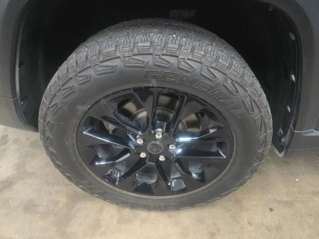 Used 2021 Jeep Grand Cherokee L Limited AWD/4WD image 9