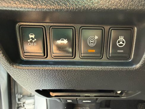 Used 2015 Nissan Altima 3.5 SL FWD image 23