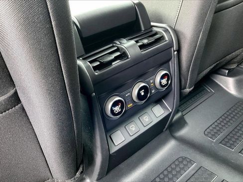 Used 2025 Land Rover Defender 110 S image 10