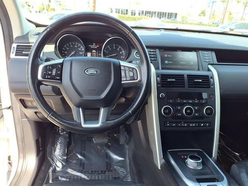 Used 2016 Land Rover Discovery Sport HSE AWD/4WD image 10
