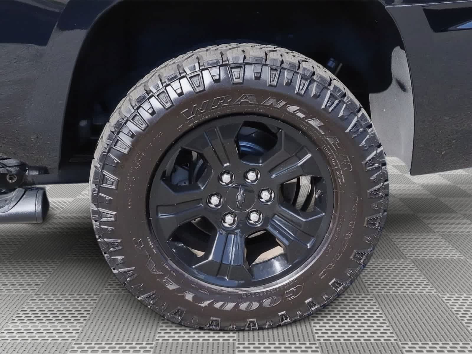 Used 2019 Chevrolet Tahoe LS RWD image 13