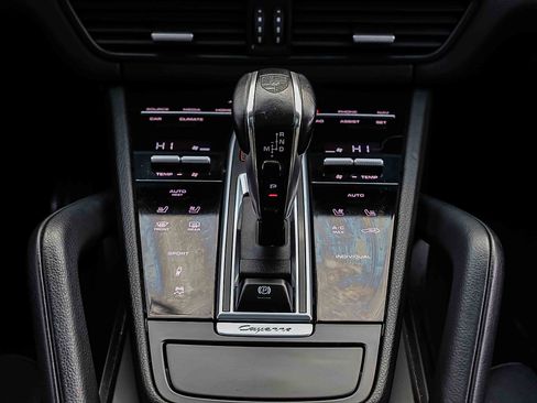 Used 2021 Porsche Cayenne S image 13