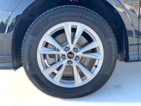 Certified 2025 Audi Q3 2.0T Premium Plus w/ Premium Plus Package image 12