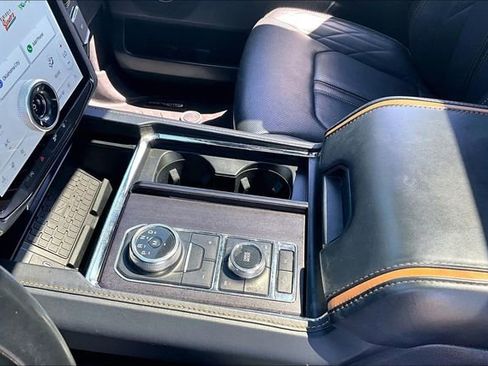 Used 2022 Ford Expedition Max Platinum AWD/4WD image 15