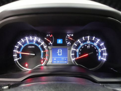 Used 2018 Toyota 4Runner Limited AWD/4WD image 38