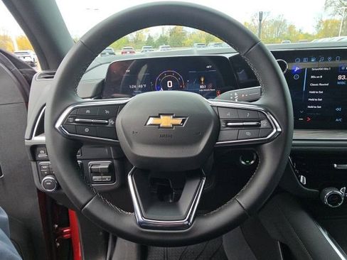 New 2026 Chevrolet Suburban LS image 38