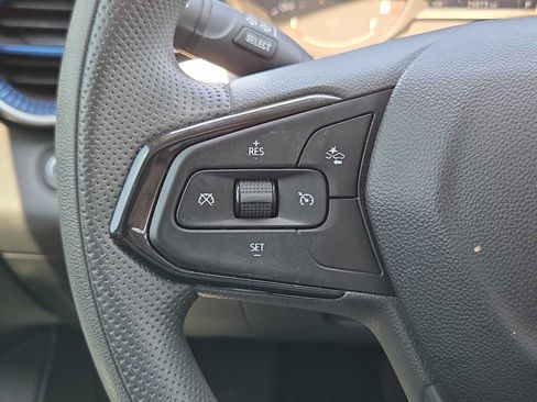 Used 2024 Chevrolet Trax LS FWD image 23