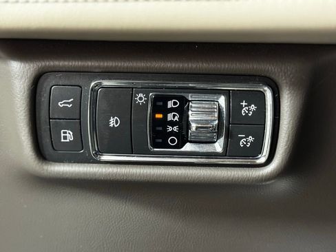 Used 2022 Lincoln Aviator Grand Touring w/ Elements Package Plus image 18