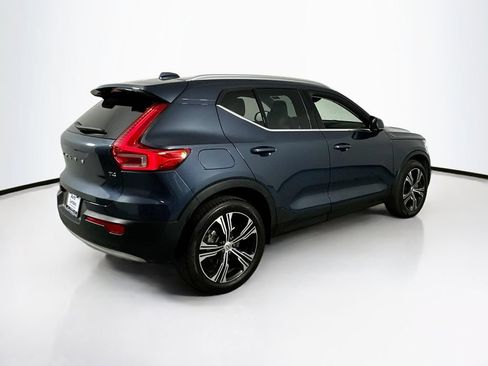 Used 2022 Volvo XC40 T4 Inscription w/ Advanced Package FWD image 5