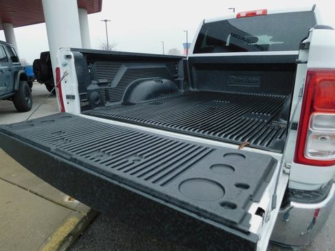 Used 2022 RAM 2500 Big Horn image 11