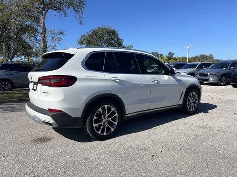 Certified 2022 BMW X5 sDrive40i image 4