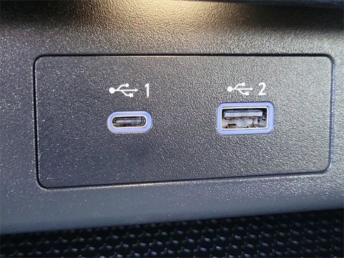 Used 2022 Nissan Rogue SV image 15