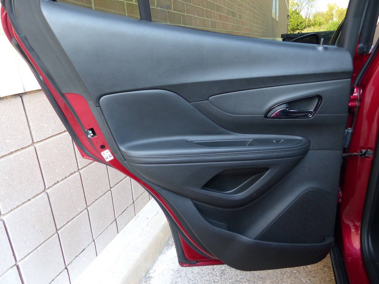 Used 2019 Buick Encore Sport Touring w/ Safety Package FWD image 27