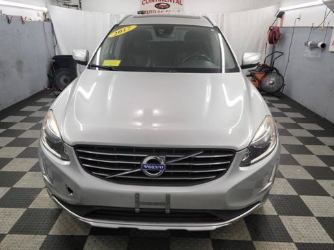 Used 2017 Volvo XC60 T5 Inscription AWD/4WD image 9
