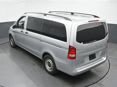 Used 2023 Mercedes-Benz Metris Passenger image 41
