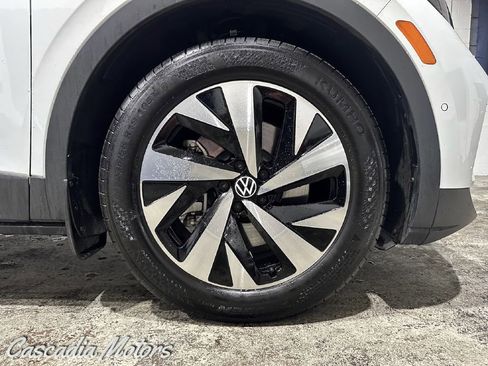 Used 2023 Volkswagen ID.4 Pro image 33