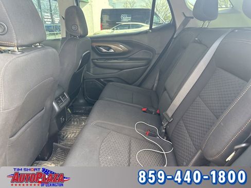 Used 2021 GMC Terrain SLE w/ Elevation Edition image 11