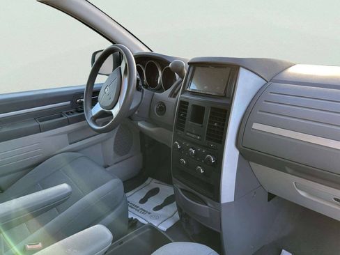 Used 2009 Dodge Grand Caravan SE w/ Climate Group FWD image 18