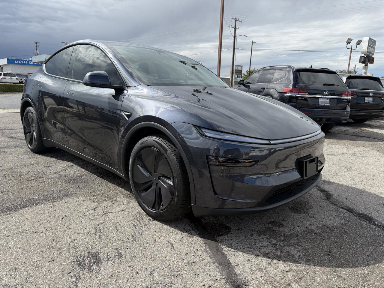 Used 2026 Tesla Model Y Long Range AWD/4WD image 2