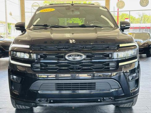 Used 2022 Ford Expedition Limited w/ Equipment Group 304A AWD/4WD image 19