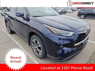 Used 2022 Toyota Highlander XLE AWD/4WD video 1