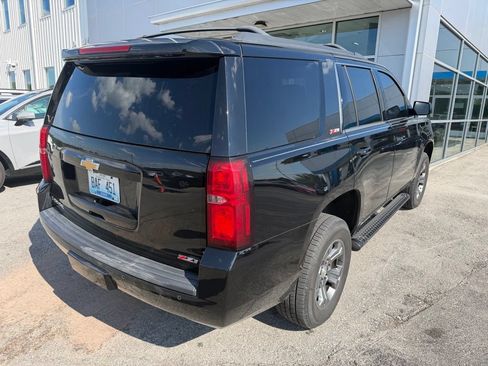 Used 2017 Chevrolet Tahoe LT w/ Luxury Package AWD/4WD image 3