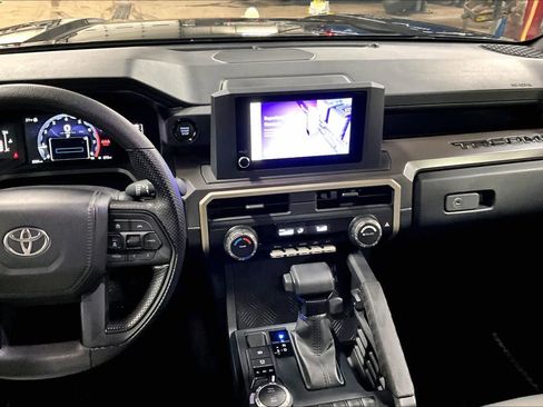 Certified 2025 Toyota Tacoma SR5 image 7