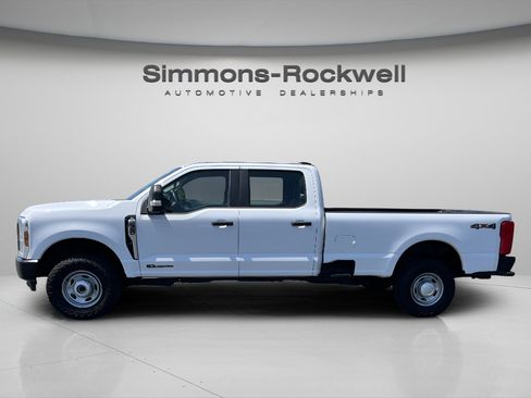 Used 2024 Ford F350 XL w/ XL Off-Road Package AWD/4WD image 2