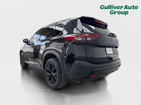Used 2023 Nissan Rogue SV w/ SV Premium B Package FWD image 5