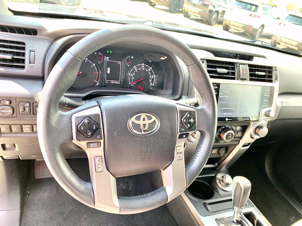 Used 2024 Toyota 4Runner SR5 AWD/4WD image 33